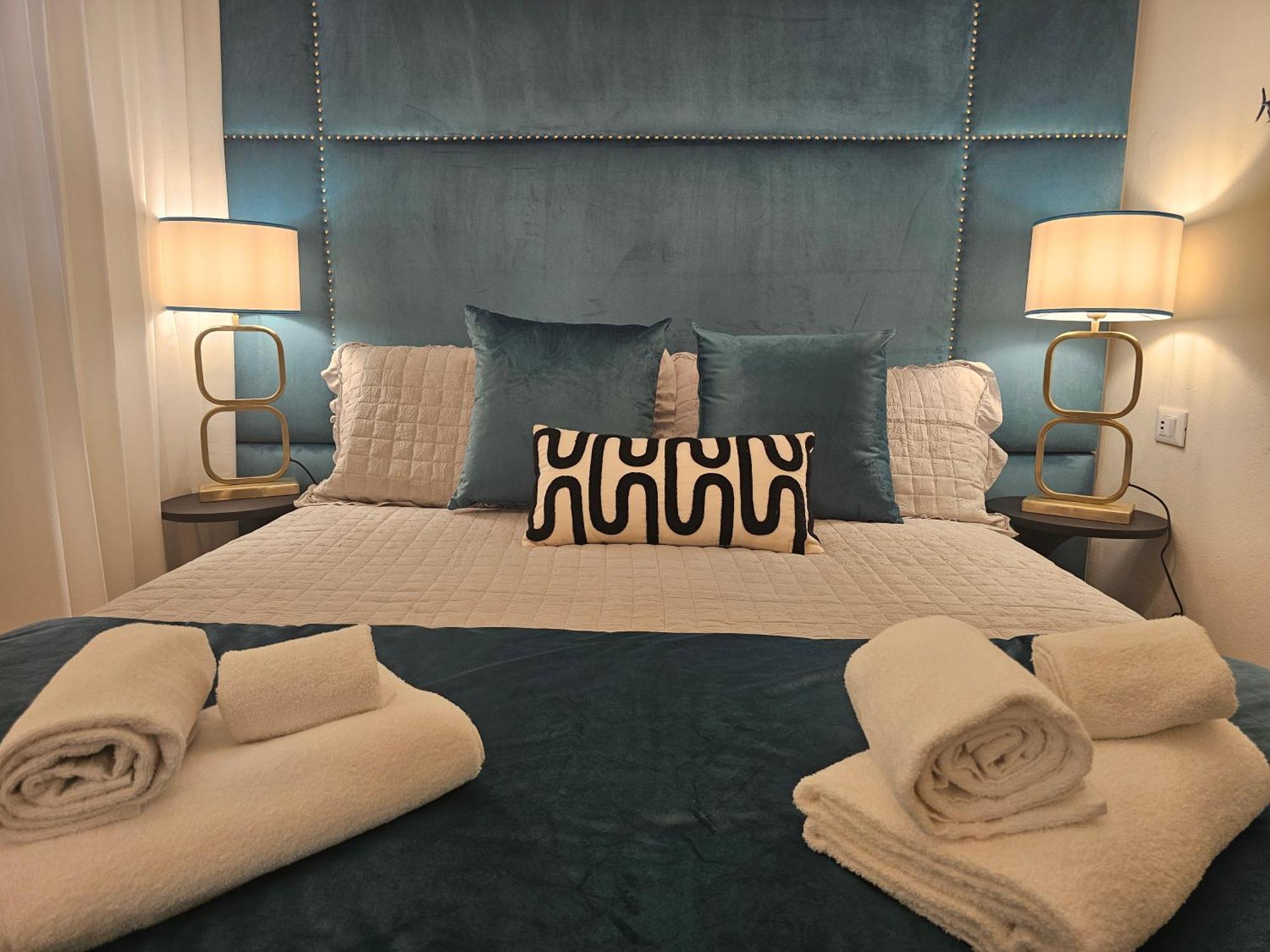 "Burlamacca" Luxury Apartment Viareggio Ngoại thất bức ảnh